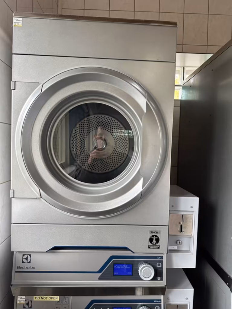 0d8b171e e469 432b a559 a627f3fc987f