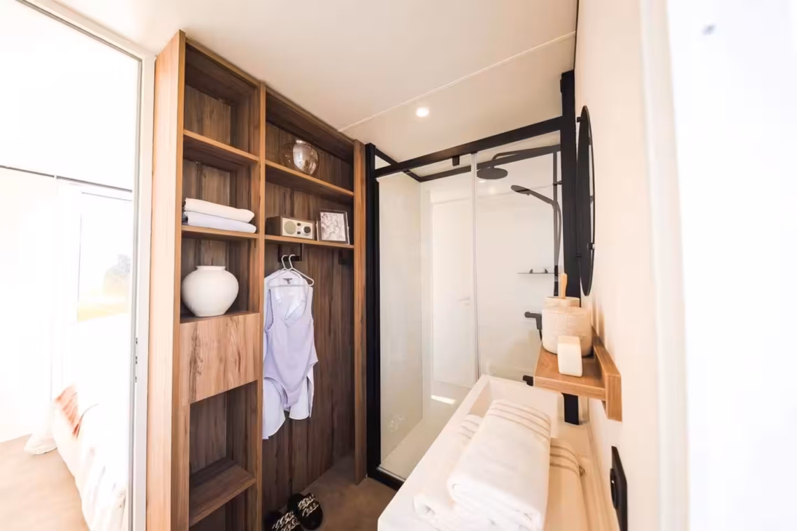 b175028d 4ea6 475f b220 3a4ddacb32d7