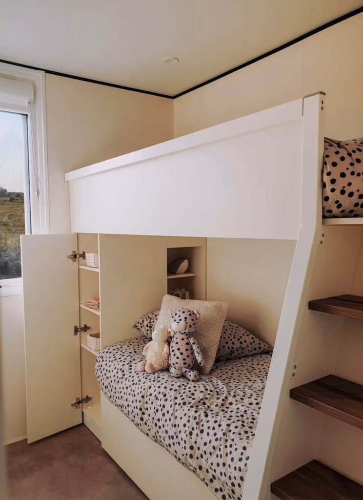 de59e255 dfc8 46fe 9d59 b6fe95aa956c