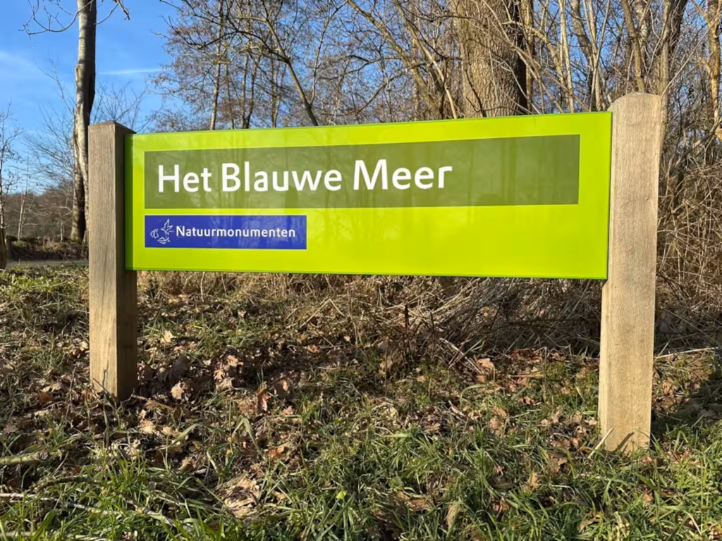 f2ce3550 d504 43fe 9d40 ba16f54b69eb